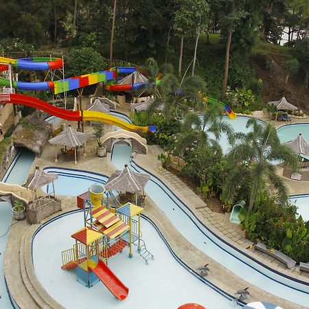 Hawaii Resort Family Suites Anyer Extérieur photo